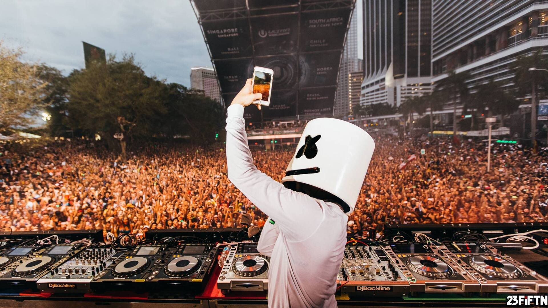 Iflyer Marshmello Ultra Music Festival Miami 16のセットをフリーdlで公開