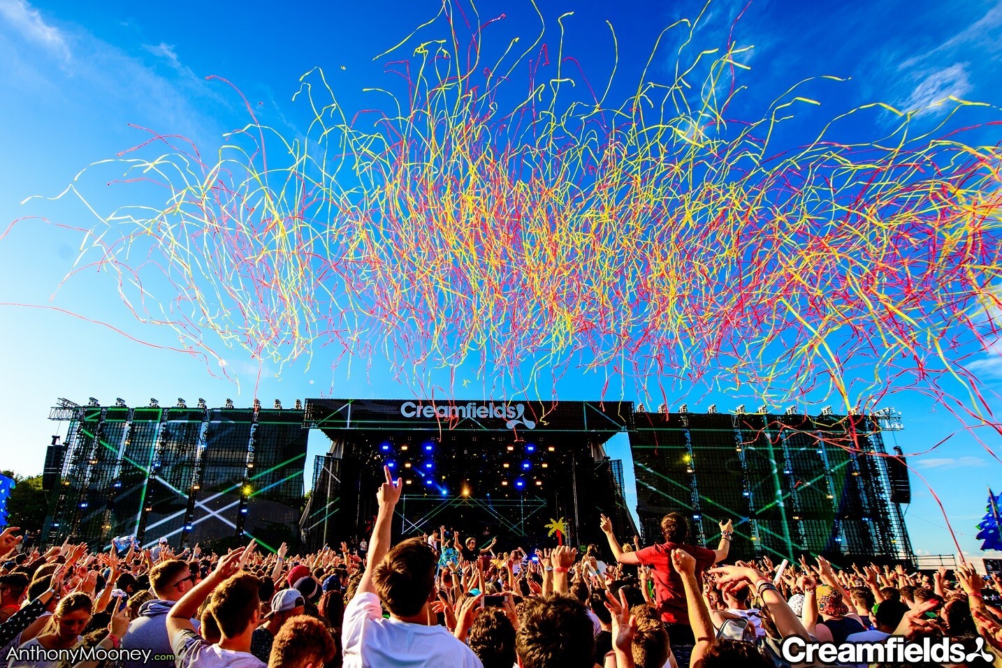 iFLYER: イギリスで開催される「Creamfields 2017」のラインナップが公開！