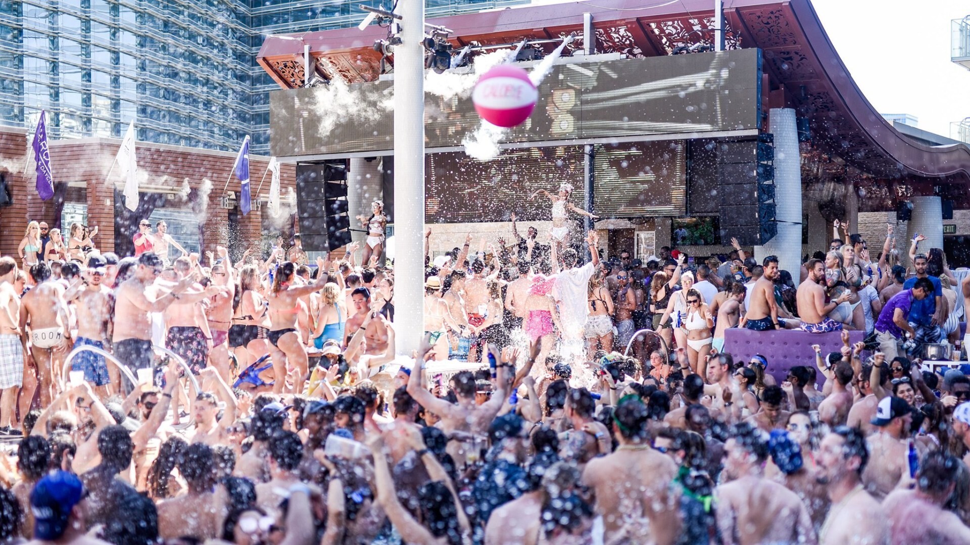 Iflyer Marquee Wet Republic Daylight等のラスベガス のプールクラブ 21年3月にソーシャルディスタンスを保てる手段で再開予定