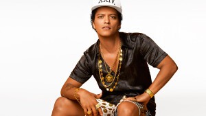 Iflyer Bruno Mars ブルーノ マーズ ニュース Live