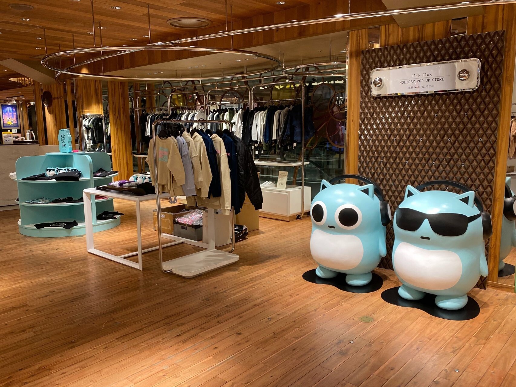 Iflyer Tiestoと公式コラボを果たし Porter Robinson Zeddも大好きな宇宙ハムスター四兄弟 ブルーハムハム ポップアップストアが伊勢丹新宿店にて明日12月25日 金 まで開催中