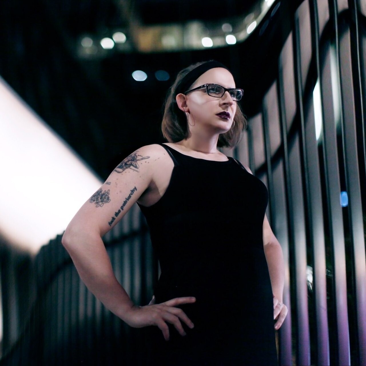 【LGBTQ+】トランスジェンダー女性のアーティスト、Simona Castricum(シモーナ・カストリカム)がメルボルンのナイトクラブの女性トイレから警備員に追い出された事件について抗議