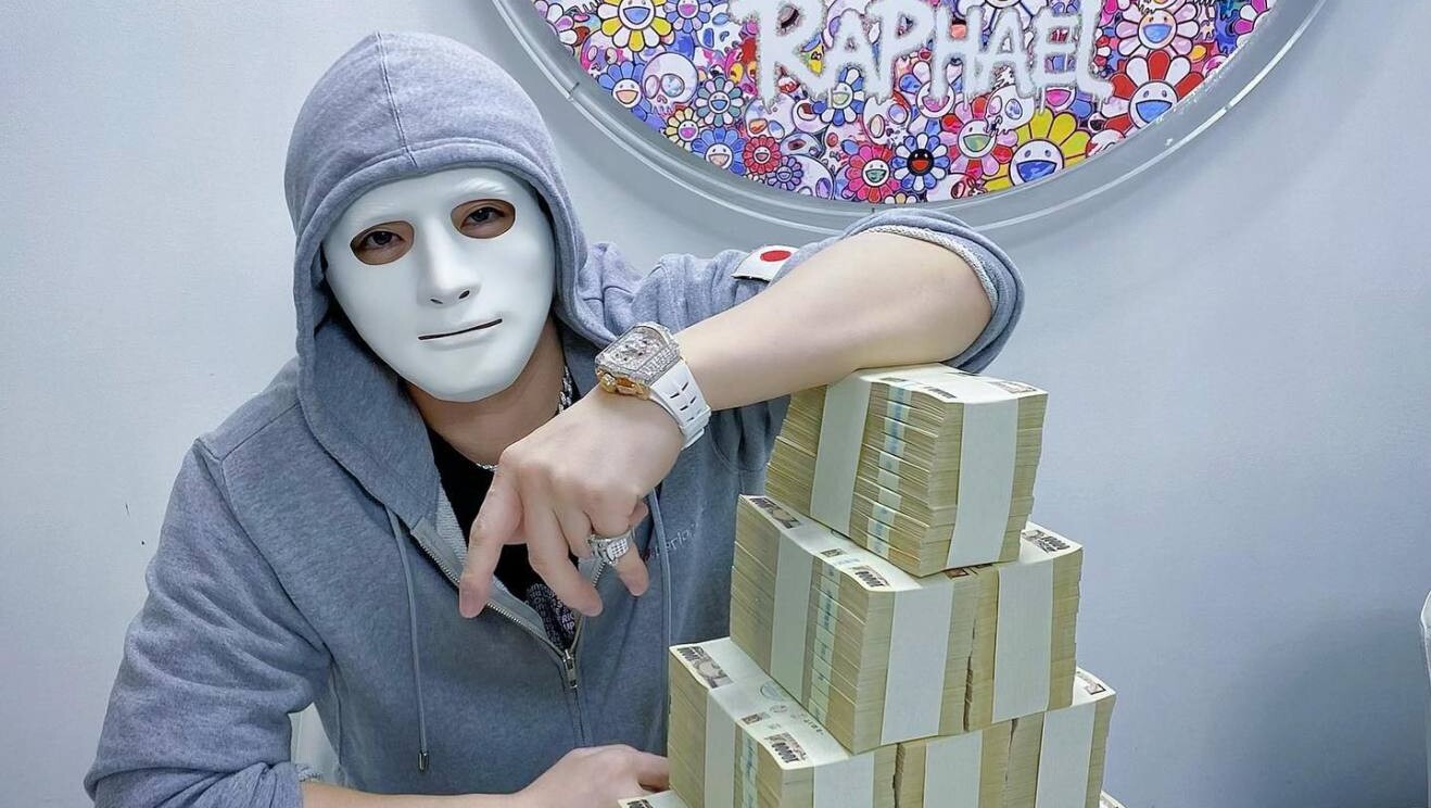 Iflyer 実業家 投資家 作家 としてもマルチに活躍する 白い仮面がトレードマークの Youtuber ラファエル が大阪開催 Music Circus 21 に出演決定