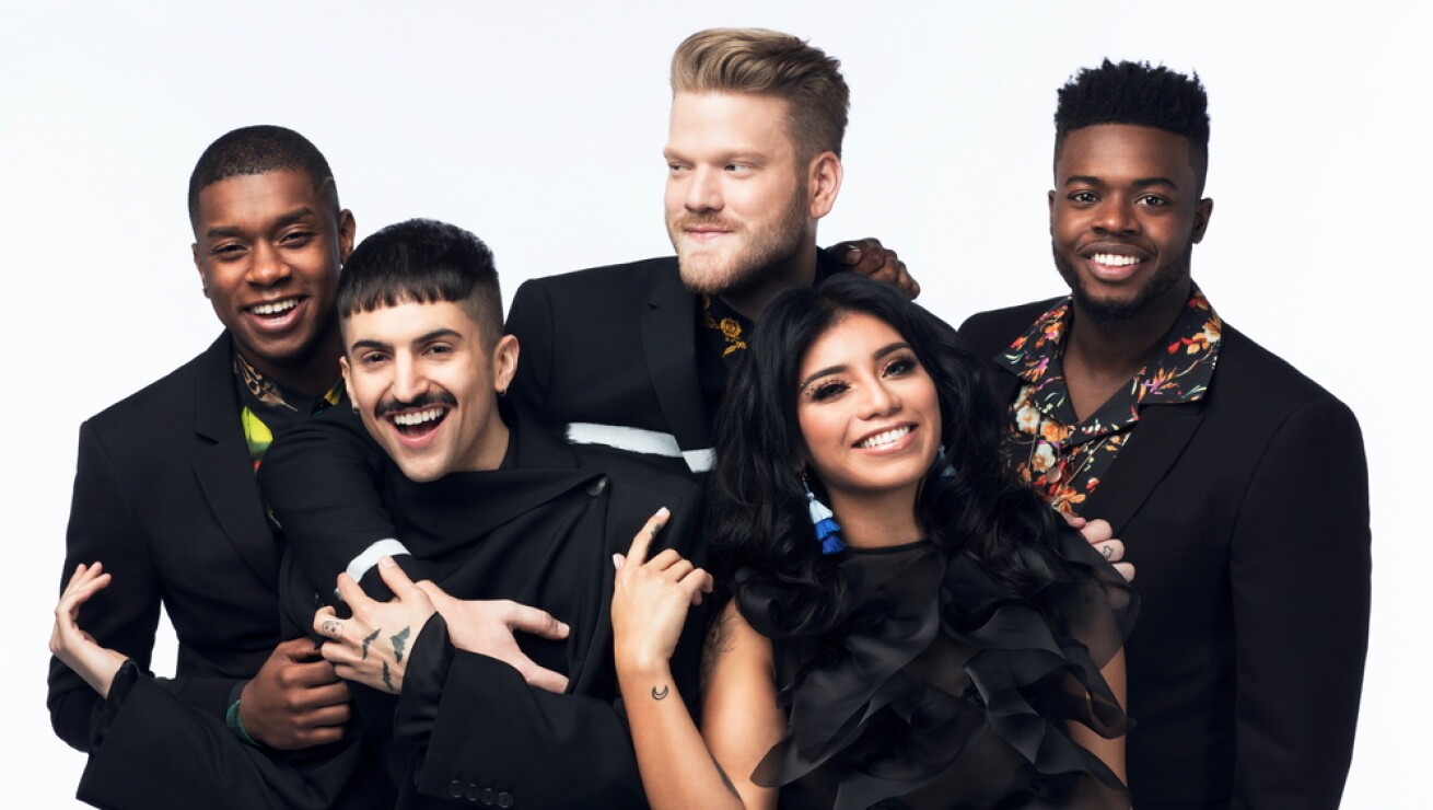 Iflyer Pentatonix ペンタトニックス ホーム 家 にまつわる13もの楽曲をマッシュアップした 究極のおうち賛歌 とそのｍｖを公開 最新ヒット曲カバー満載のep アット ホーム 本日発売